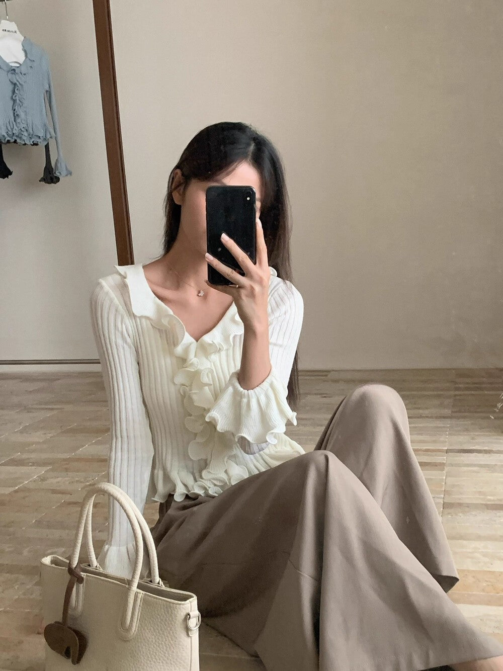 韓系甜美純欲木耳邊修身針織v領上衣