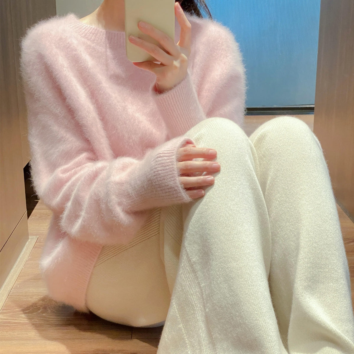 韓系甜美秋季高級感粉色毛絨圓領毛衣