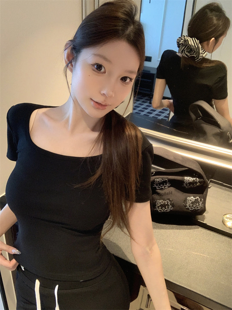 簡約生活低調品的tee日常懶人套裝