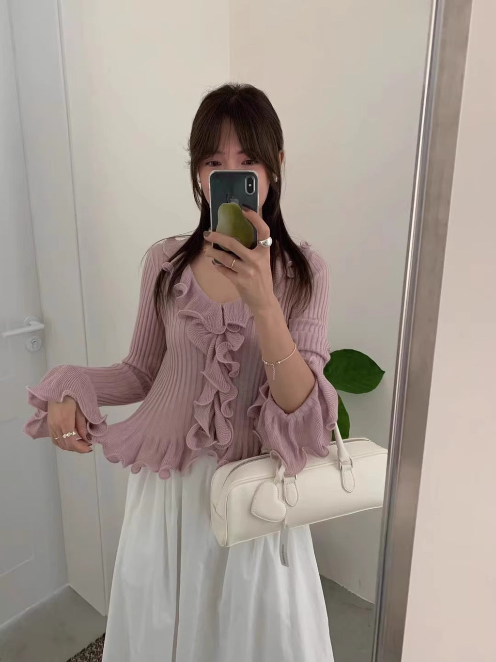 韓系甜美純欲木耳邊修身針織v領上衣