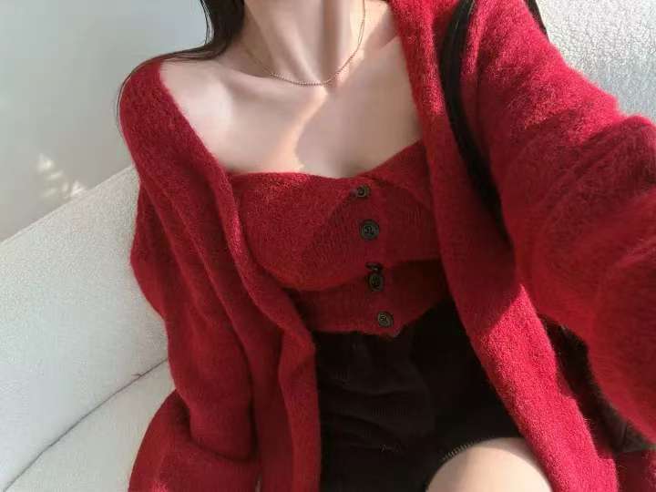 chic法式氣質不規則單排扣抹胸背心+長袖毛毛外套