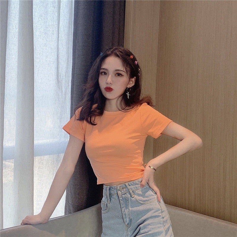 人手一件純色短袖圓領露臍上衣