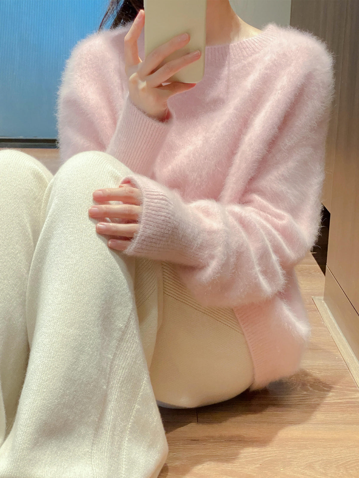 韓系甜美秋季高級感粉色毛絨圓領毛衣