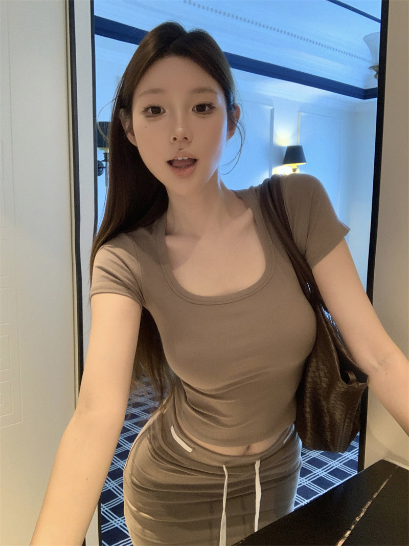 簡約生活低調品的tee日常懶人套裝