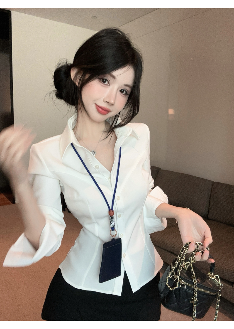 簡約清純性感收腰白襯衫