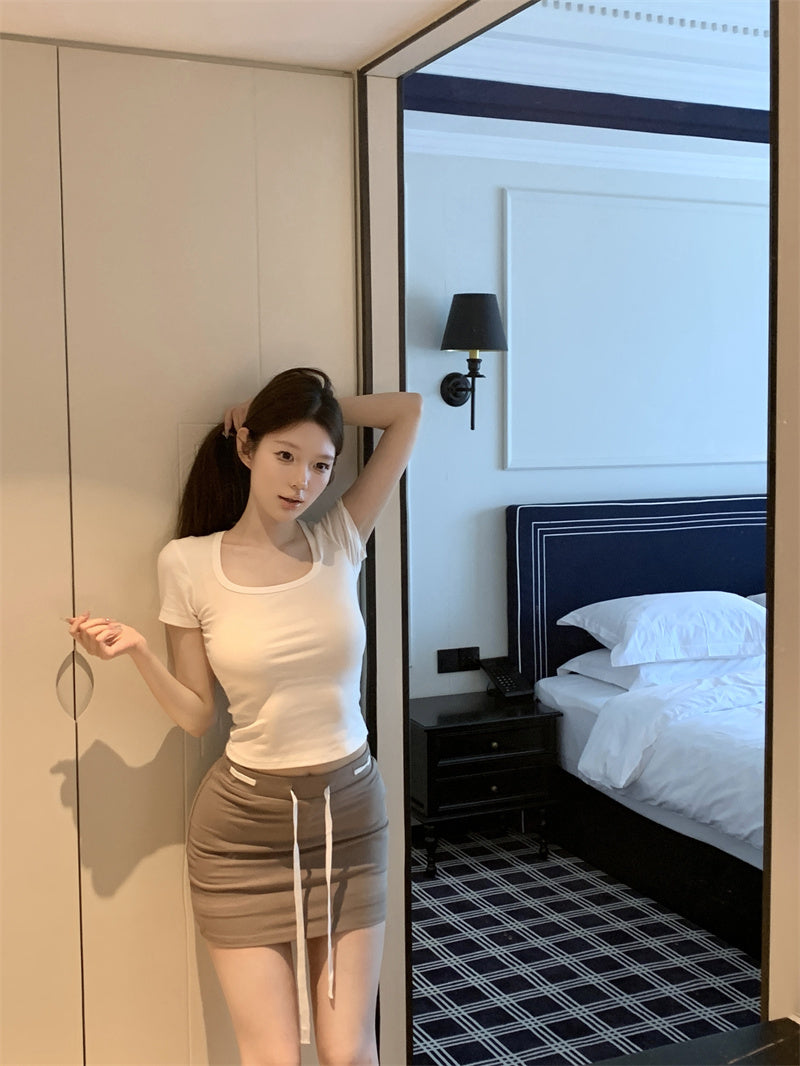 簡約生活低調品的tee日常懶人套裝