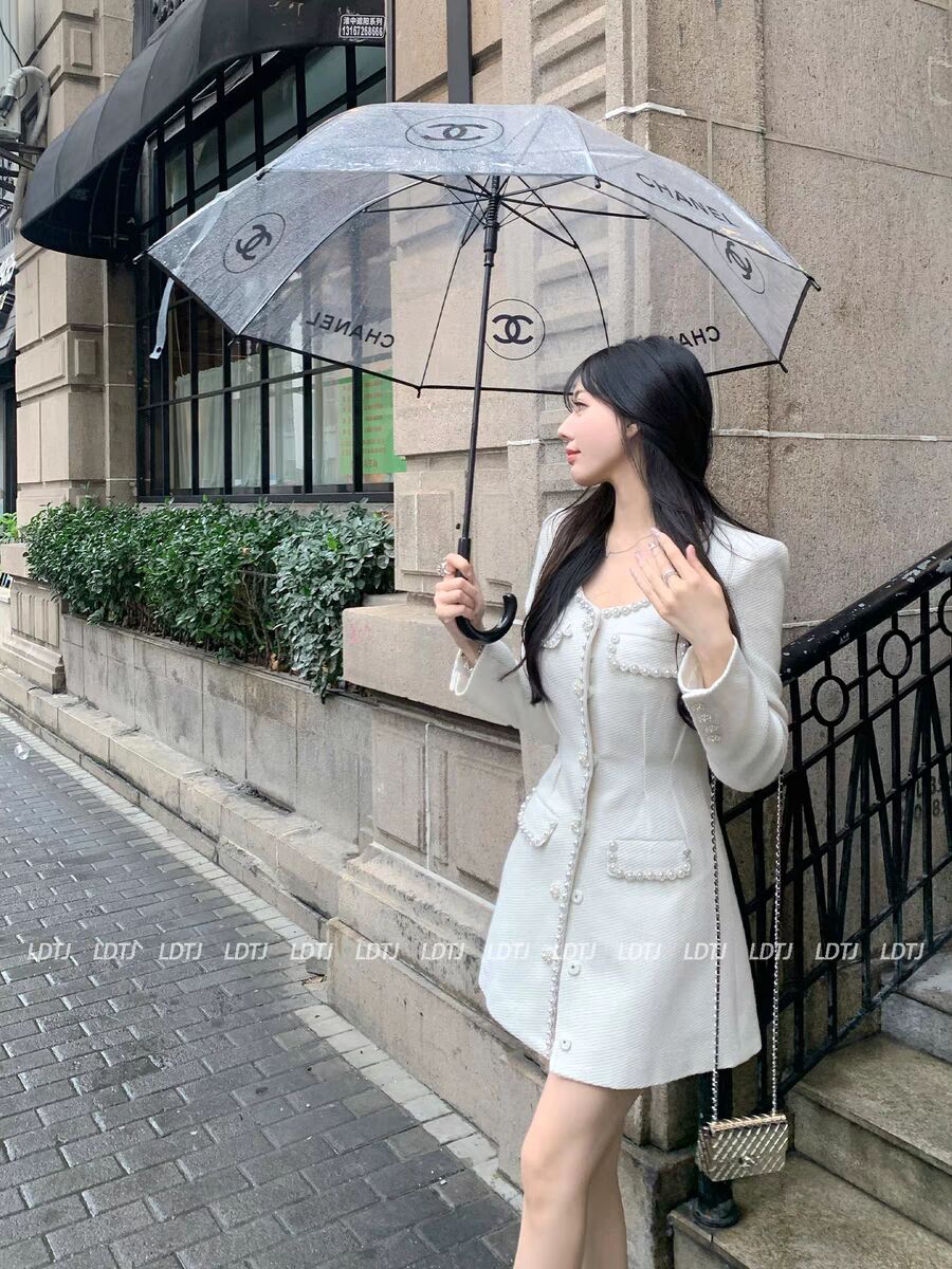 高訂小香風白珍珠鑽扣羊毛收腰連衣裙