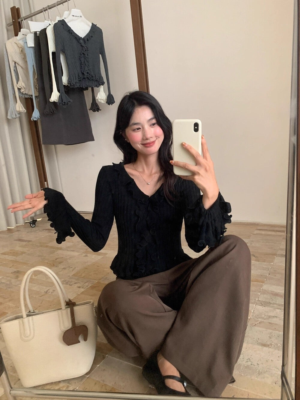 韓系甜美純欲木耳邊修身針織v領上衣